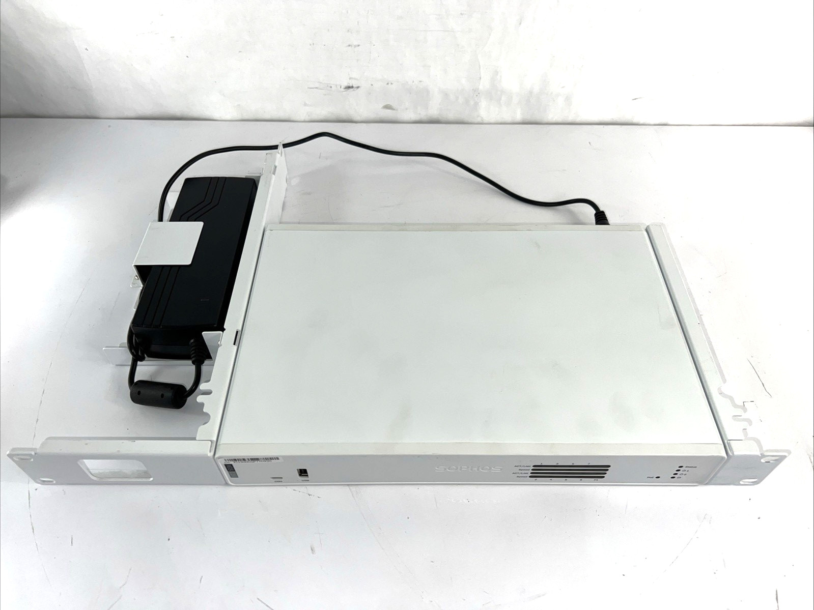 Sophos XGS 116 Network Security Firewall Appliance POWER TESTED *FOR PARTS ONLY!