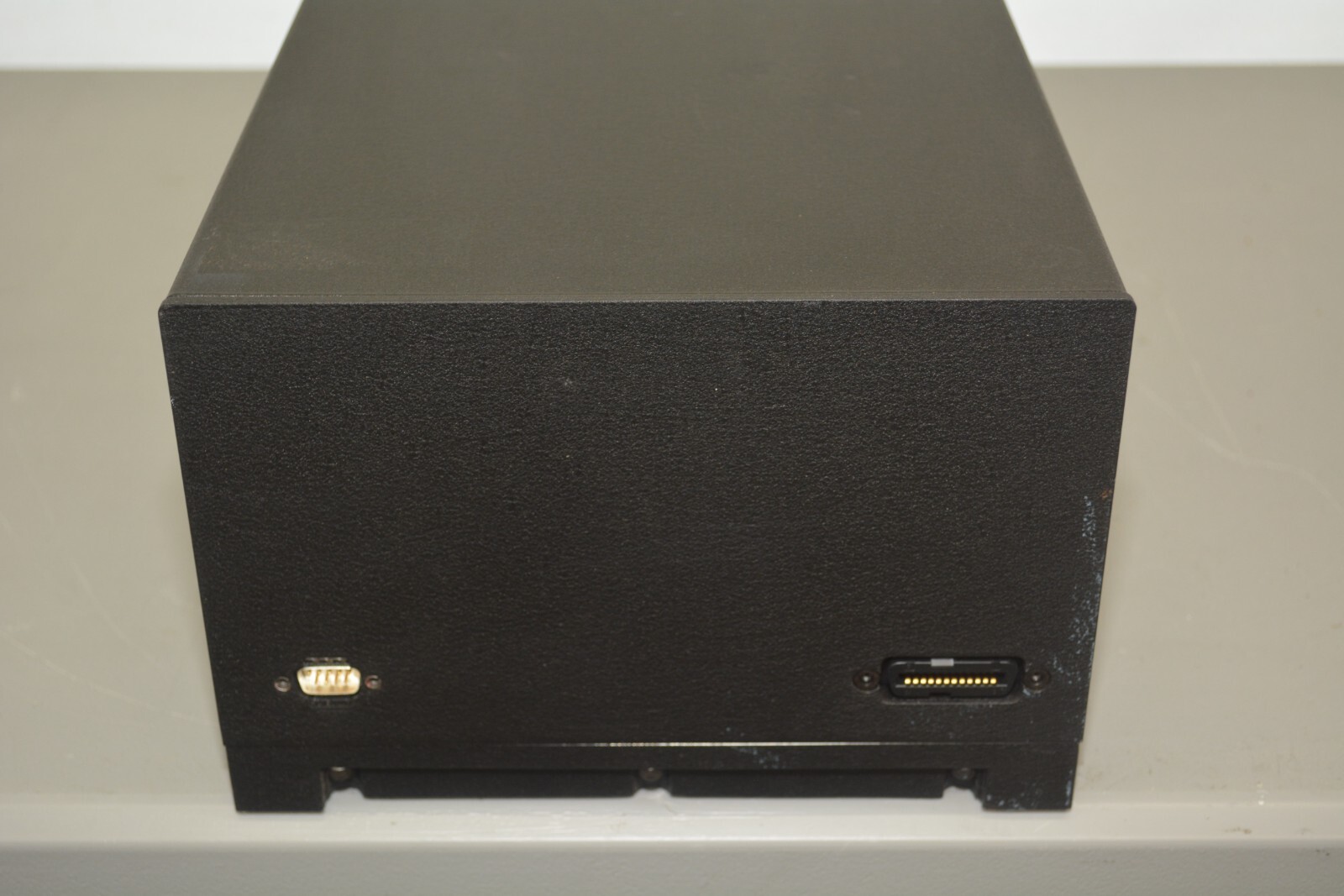 ^ CVI DIGIKROM 240 Meter Computer-Controlled Monochromator #X512