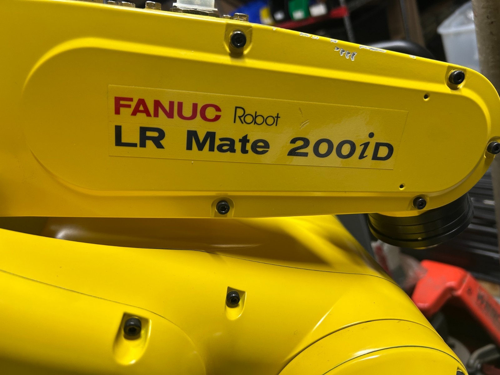 Fanuc LR Mate 200iD w/ R-30iB Controller & i Pendant Handheld unit