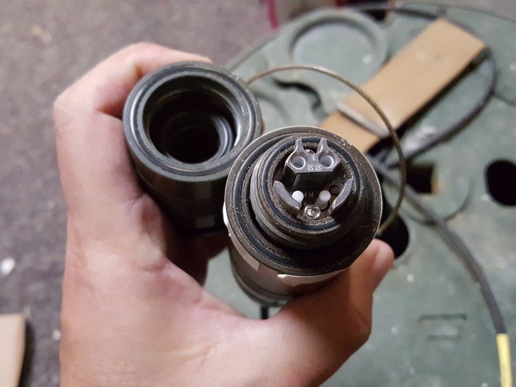 APPLIED OPTICAL SYSTEMS TFOCA II Fiber Optic Reel and Connector
