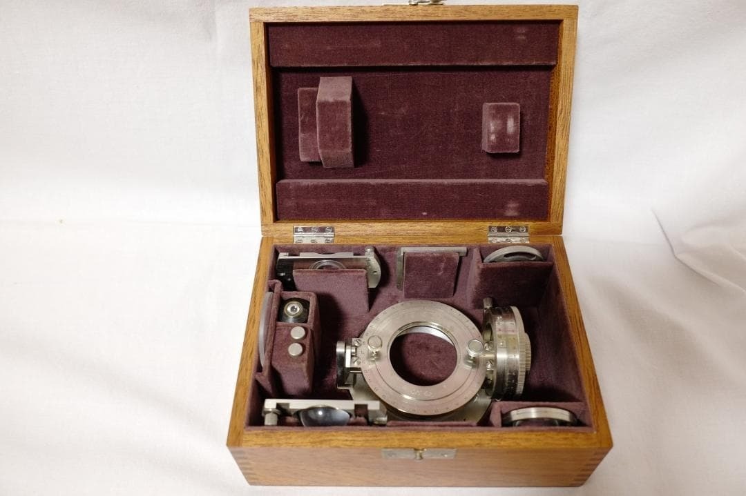 Antique Leitz Universal Rotating Stage UT2 Polarizing Microscope Accessory Case