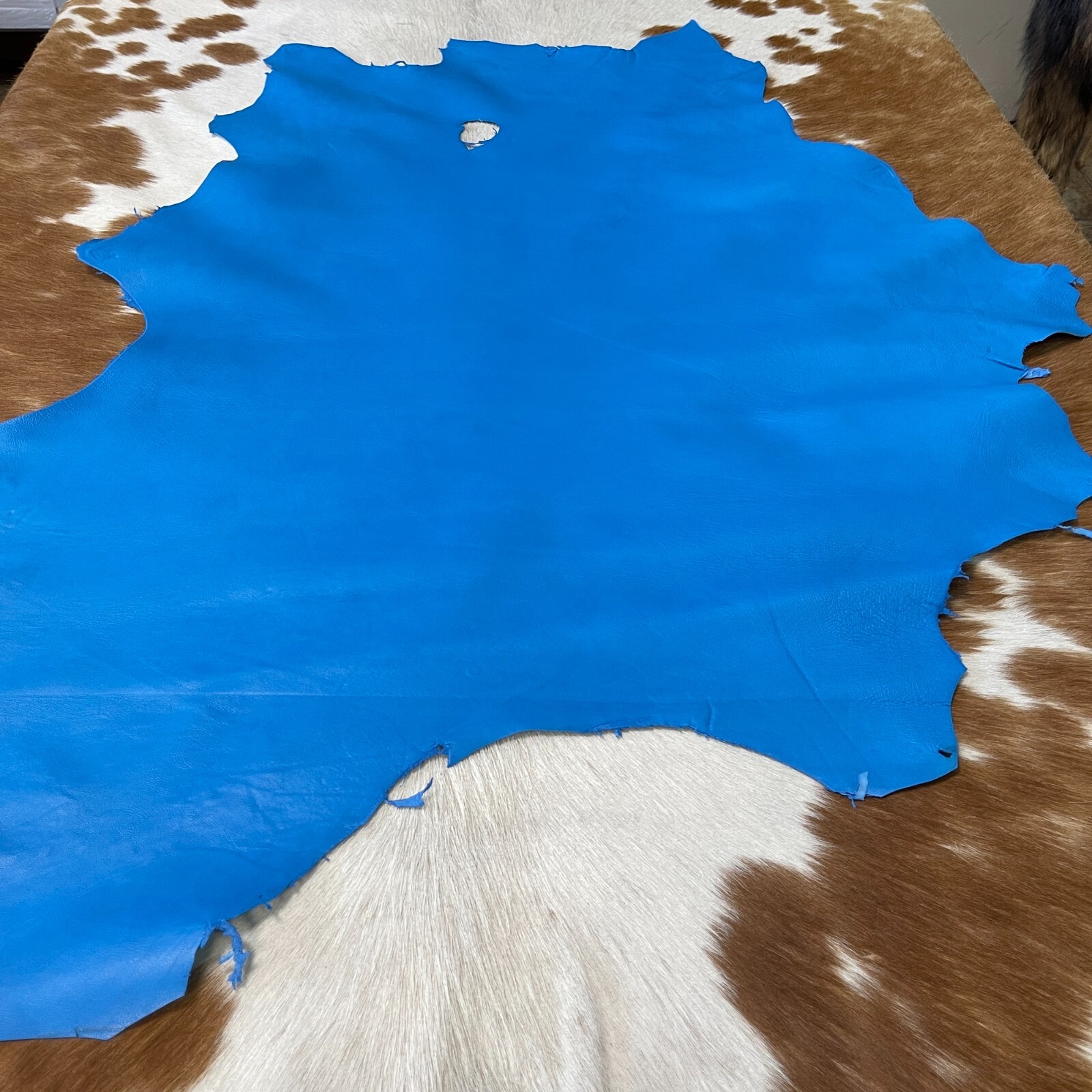 Avetco Economy Lamb Sheep Nappa Soft Leather hide skin 2 oz Aqua. BLUE