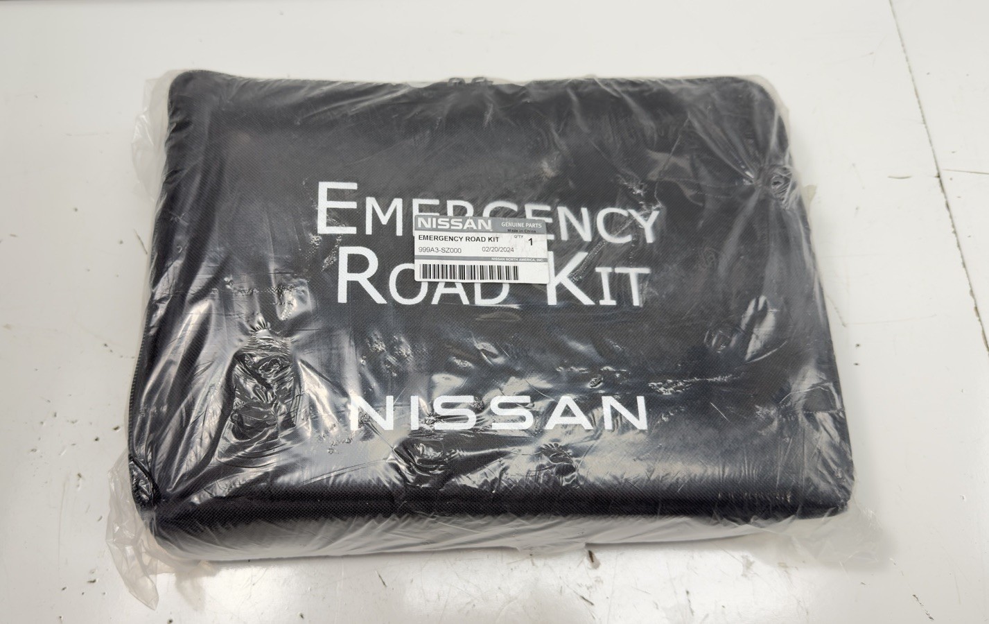 Nissan Emergency Road Kit Vehicle Safety Kit999A3-SZ000 New Unopened