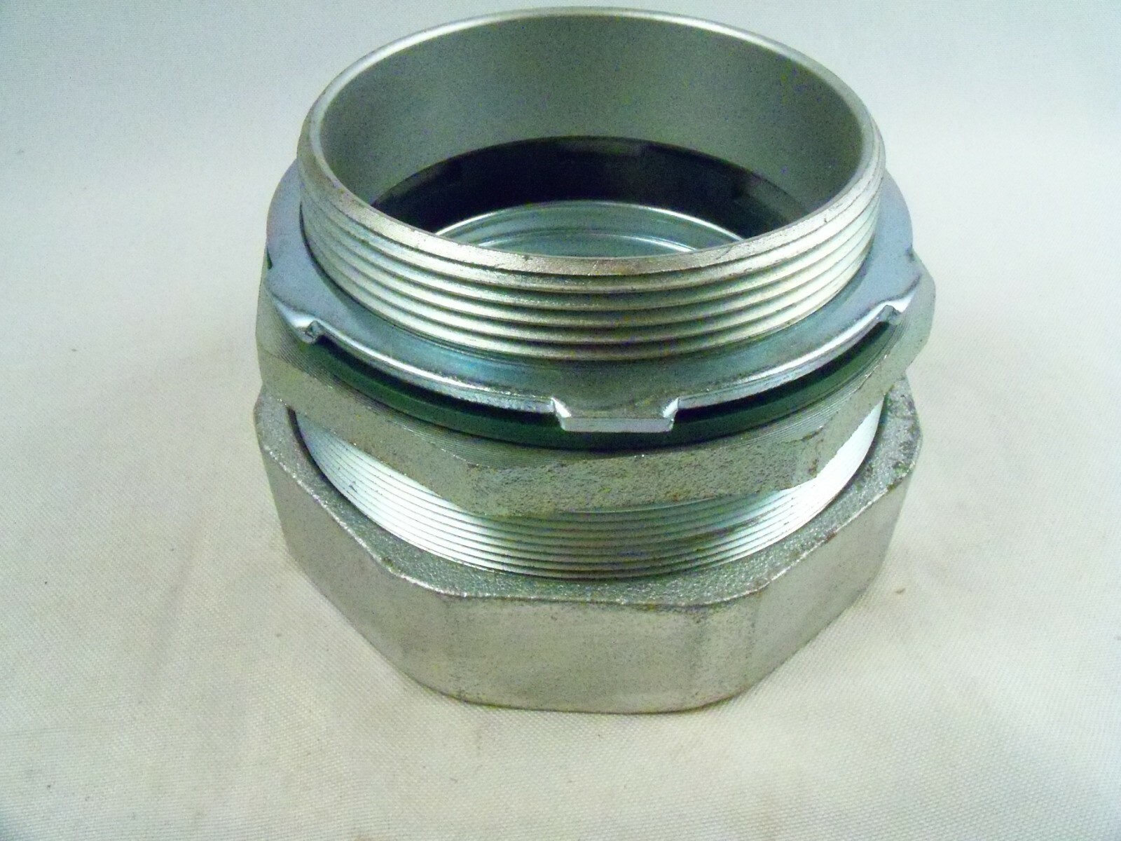 1 Bridgeport 439-SLT 4" Malleable Liquidtight Connector