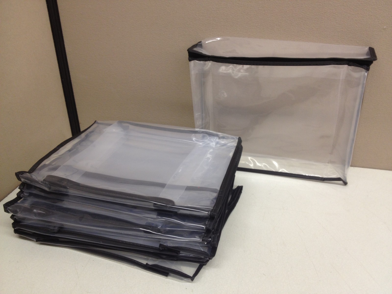 LOT 10 NEW Zippered Storage Organization Cube Bag 11 x 9 x 2.5" PEVA Plastic