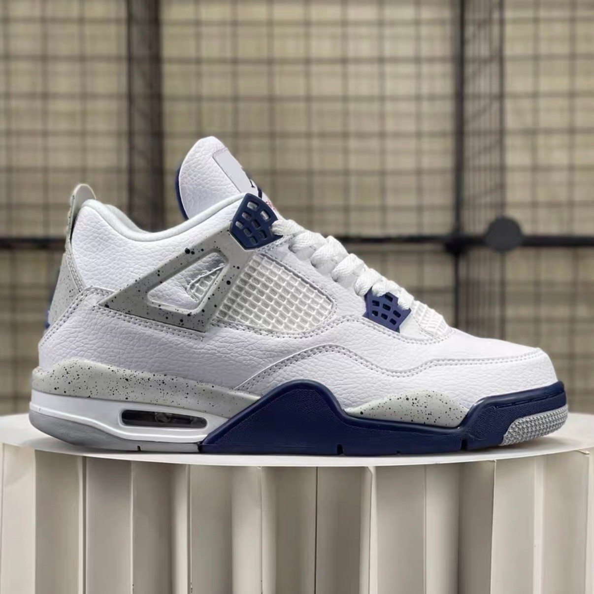 Air Jordan 4 "Midnight Navy" Men's Mid Top Retro Basketball Shoes