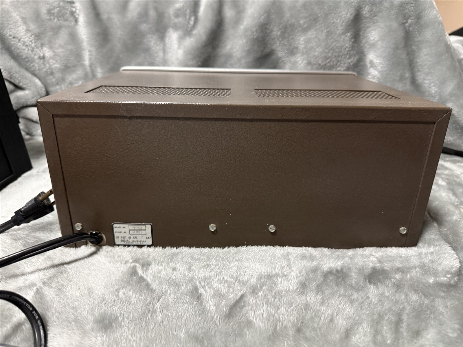 VINTAGE DIGIAC T255 ELECTRONIC TRAINING SYSTEM VARIABLE FREQUENCY GENERATOR
