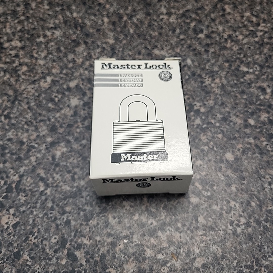 NEW IN BOX Master Lock No.3 Padlock