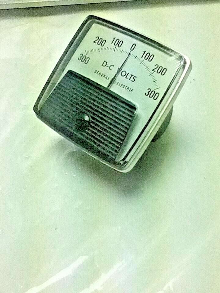 GE DW-91 Meter D-C Volts