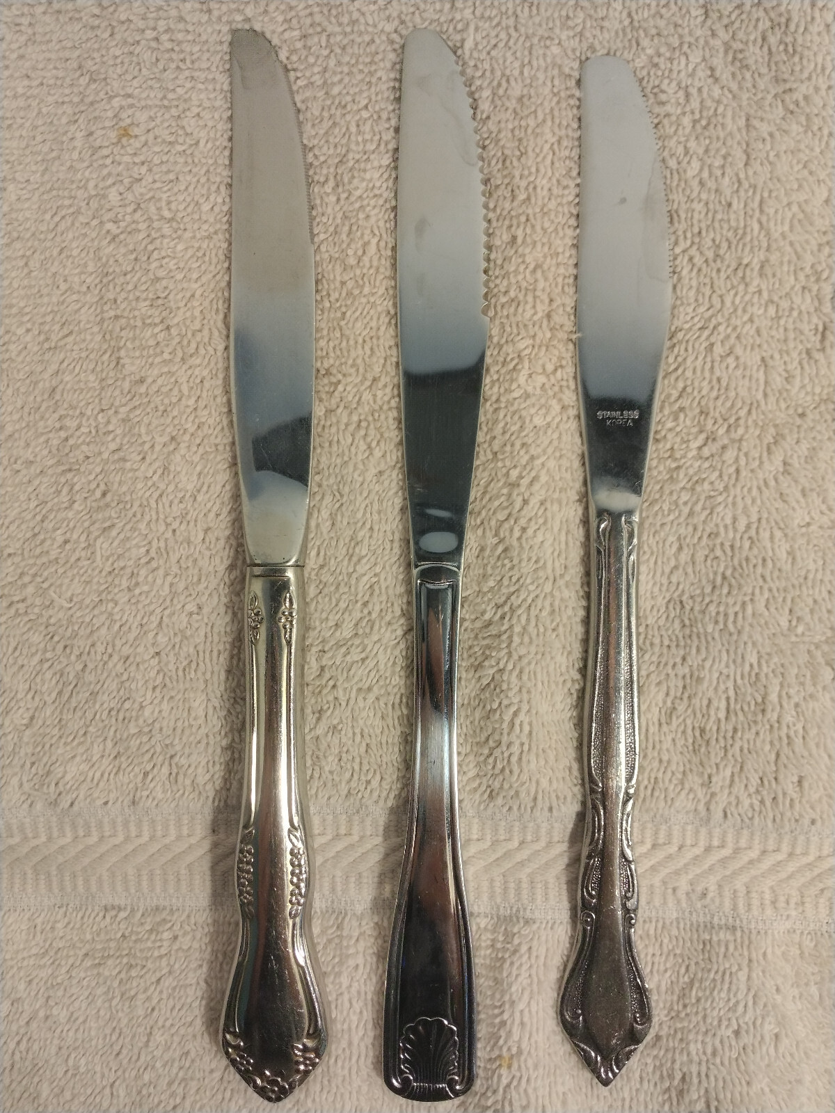 Flatware Set of 3 Dining Dinner Knives Multiple Patterns / Designs