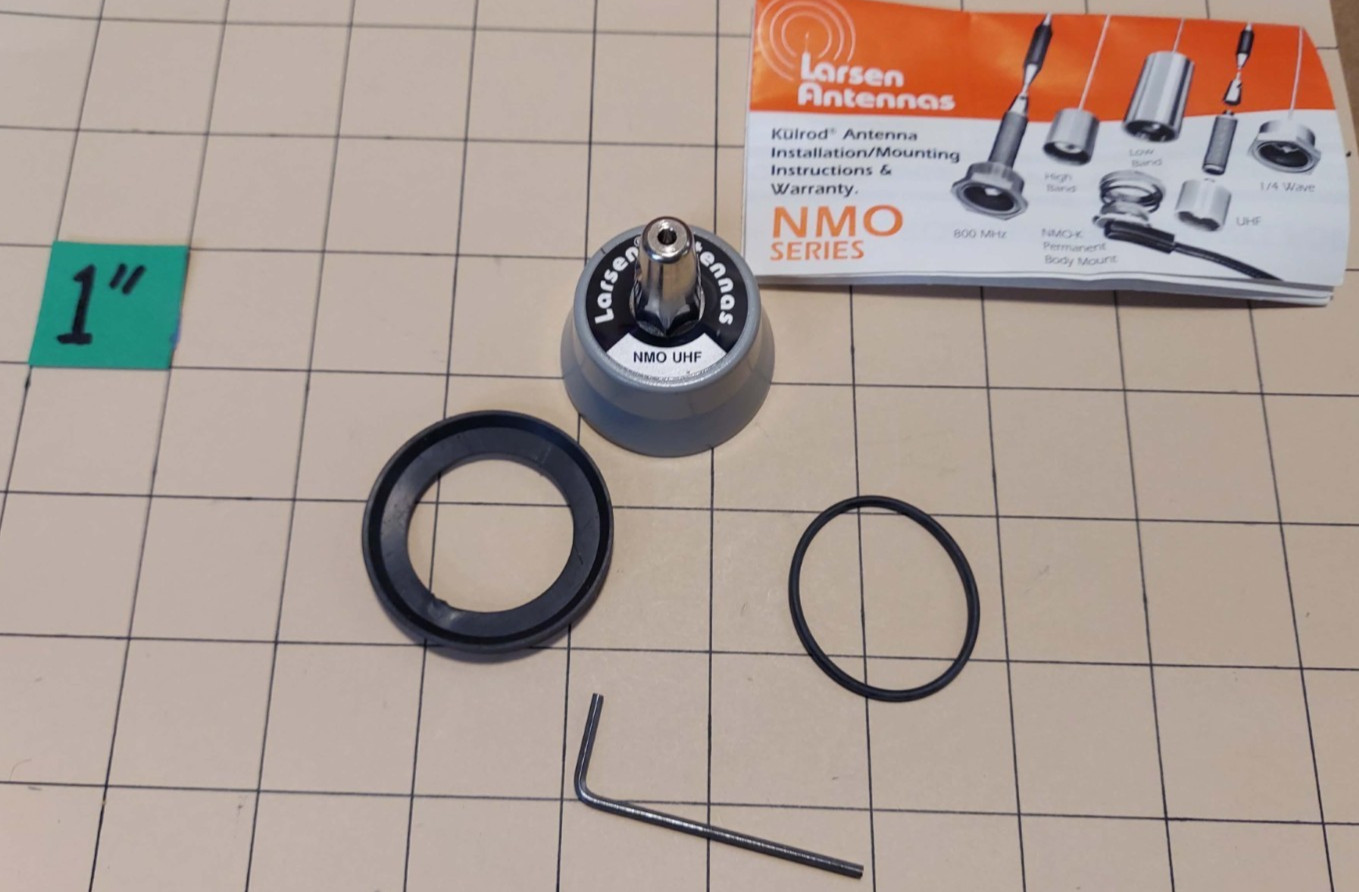 LARSEN NMO UHF ~~ NEW!!~~