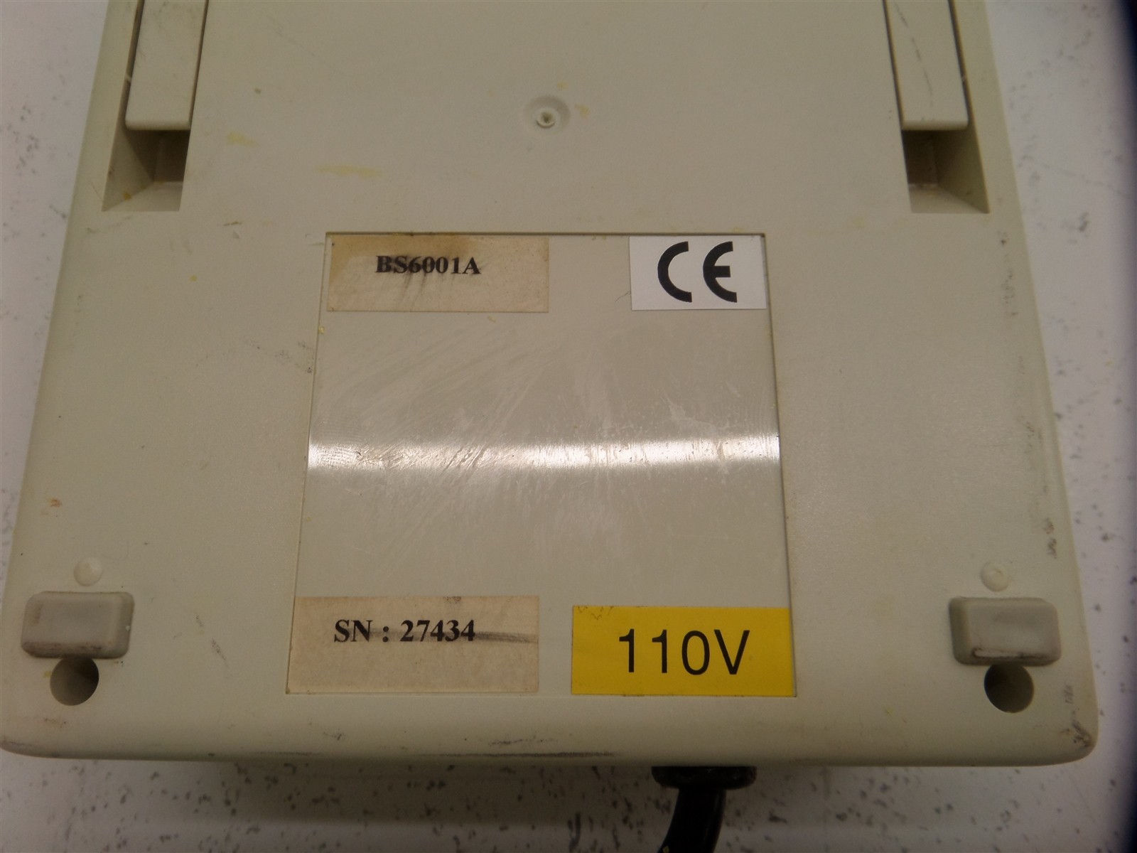 Omega Engineering BS6001A Benchtop Thermometer
