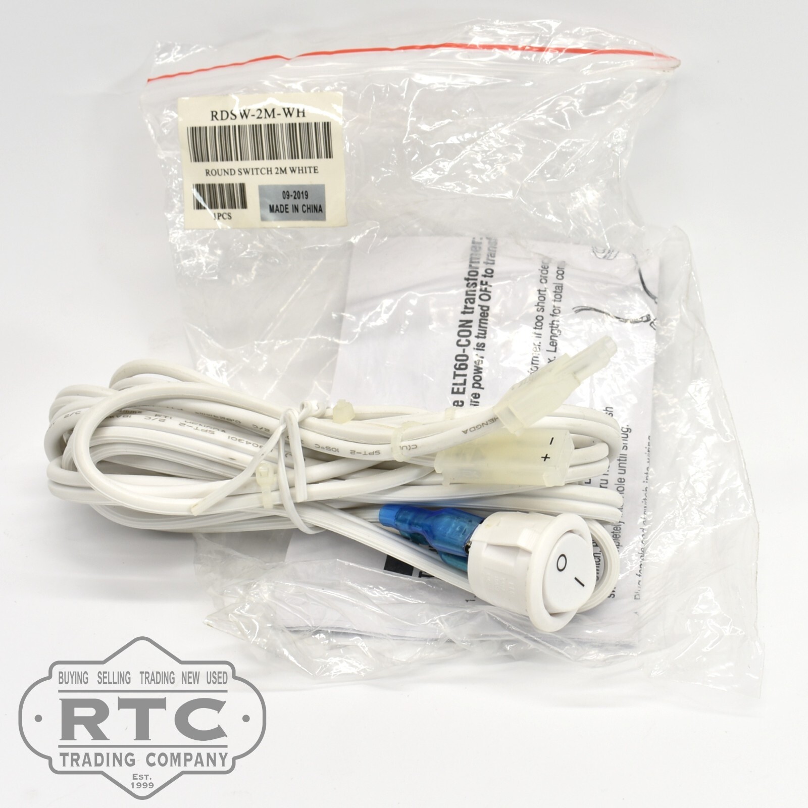 Tresco Rev-A-Shelf Round Switch 2M White RDSW-2M-WH