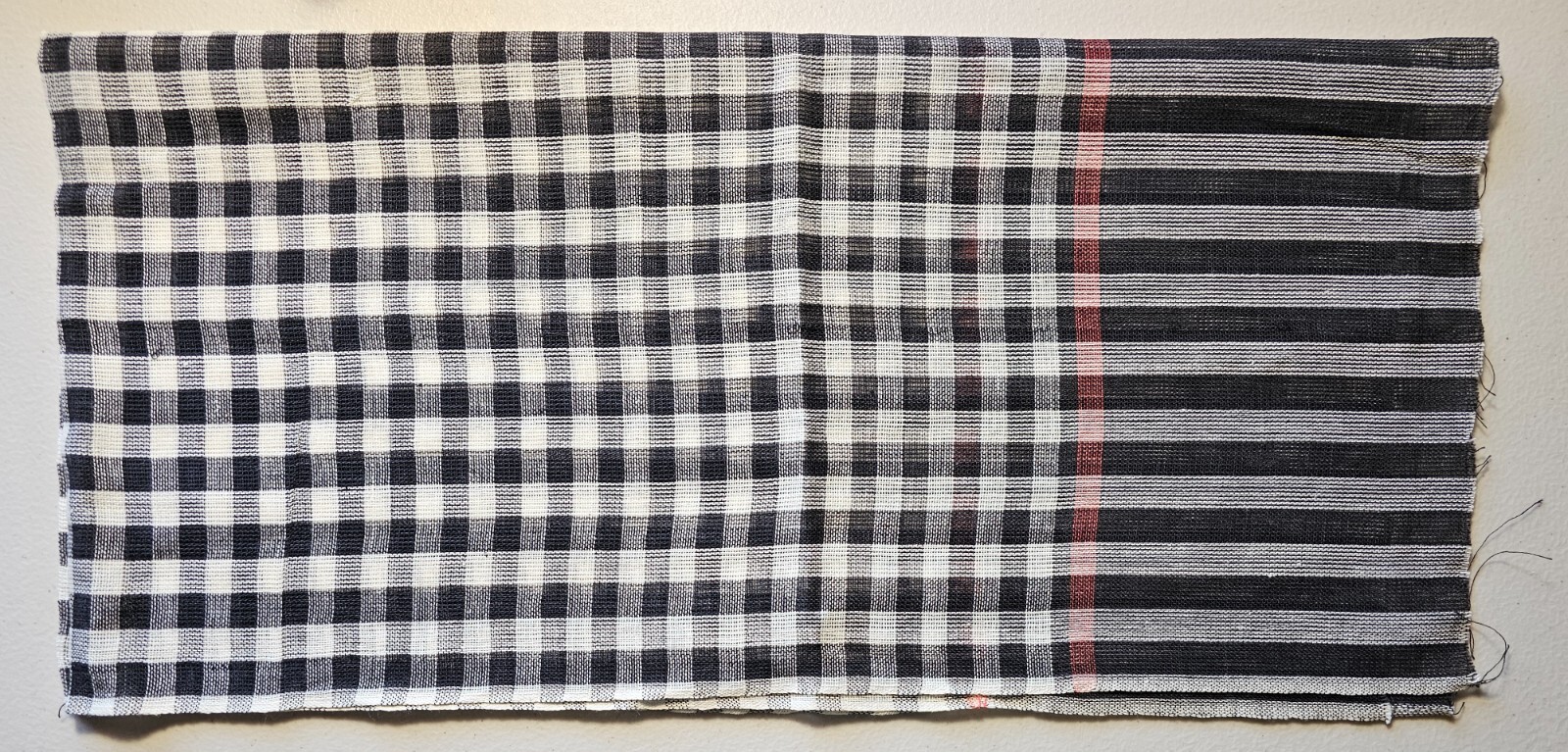 VC REPRO SCARF, 18 x 36 inches