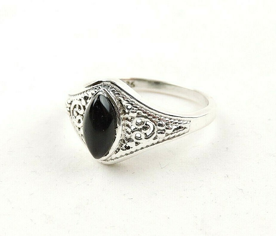 Sterling Silver 3.0 ct Black Onyx Cabochon Filigree Ring - Free Gift Packaging