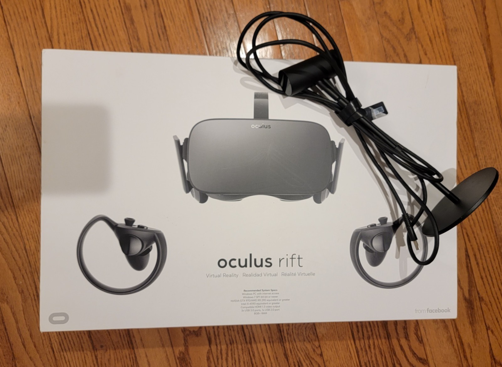 Oculus Rift CV1 VR (Full Original Set w/ Box) + extra sensor