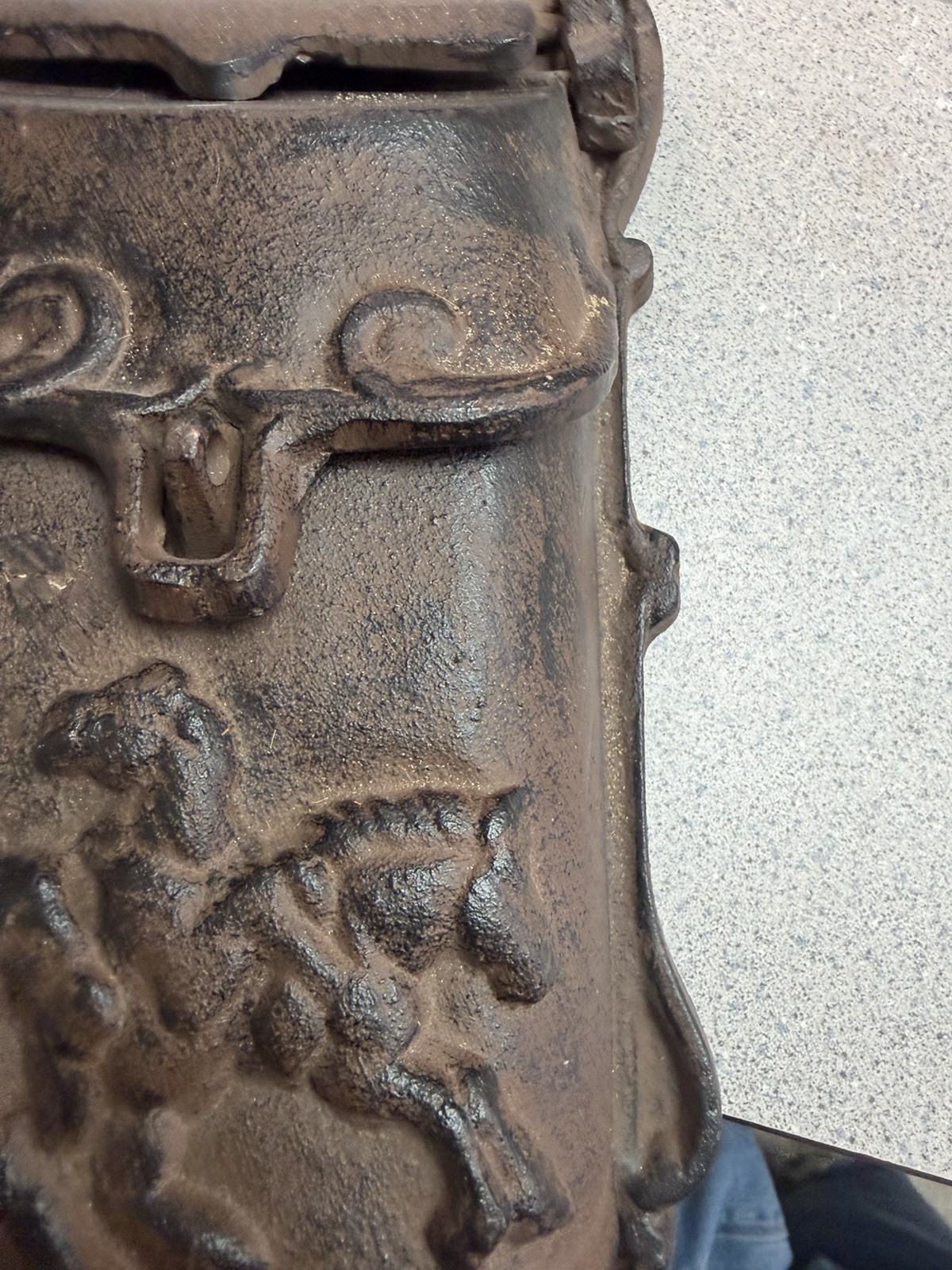 cast iron wall mounted mailbox
