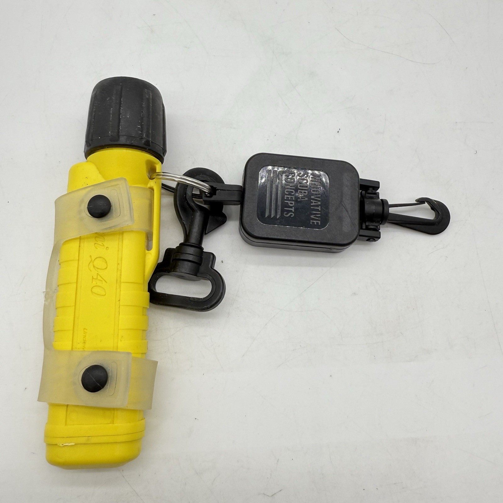 Underwater Kinetics Mini Q40 Flashlight Yellow Scuba Diving