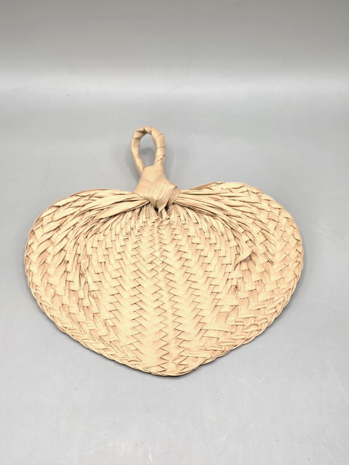 Vintage Hand Woven Palm Leaf Hand Fan Boho Wall Decor Tropical Natural Raffia