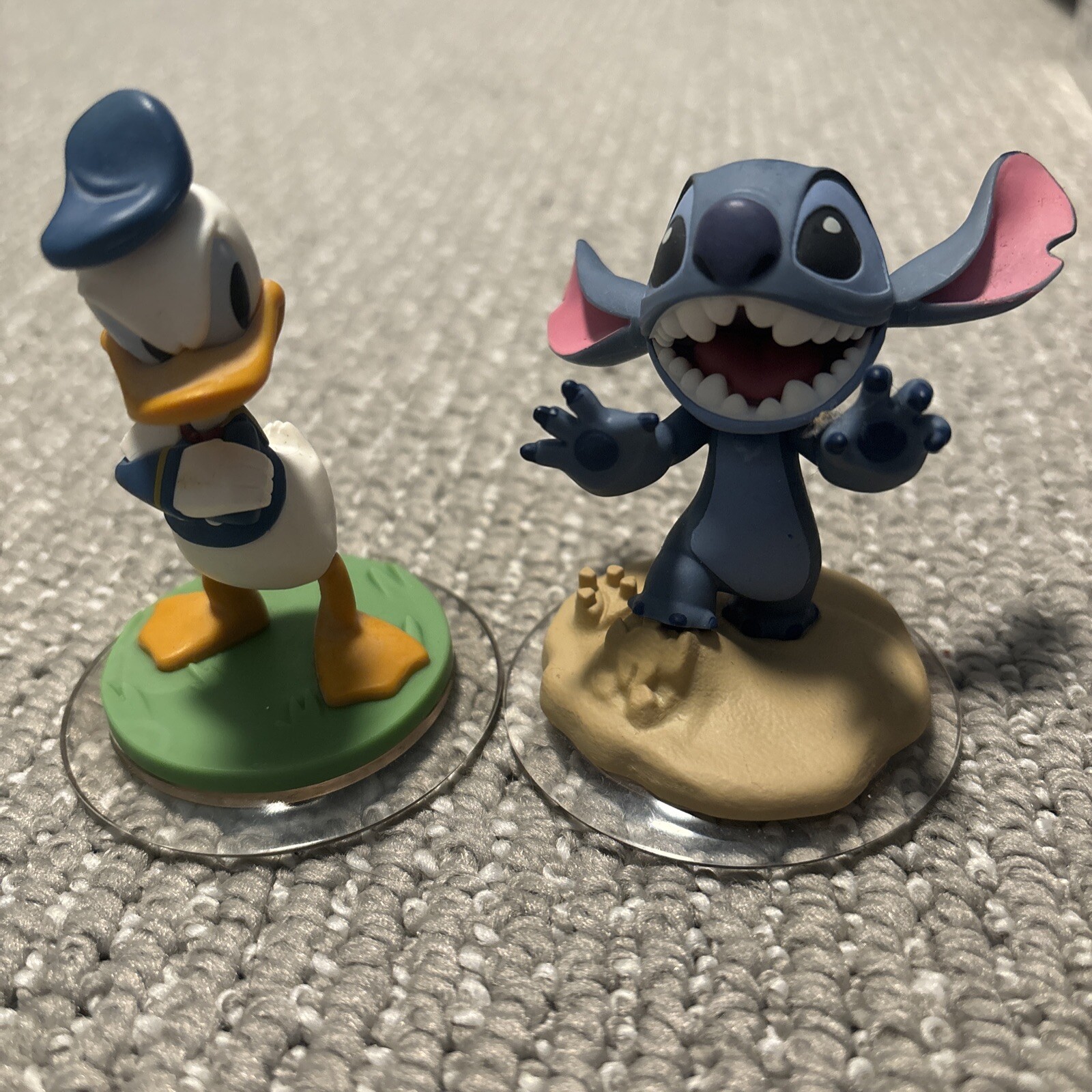 Lot of 2 Disney Infinity 2.0 Figures - Donald Duck And Stitch