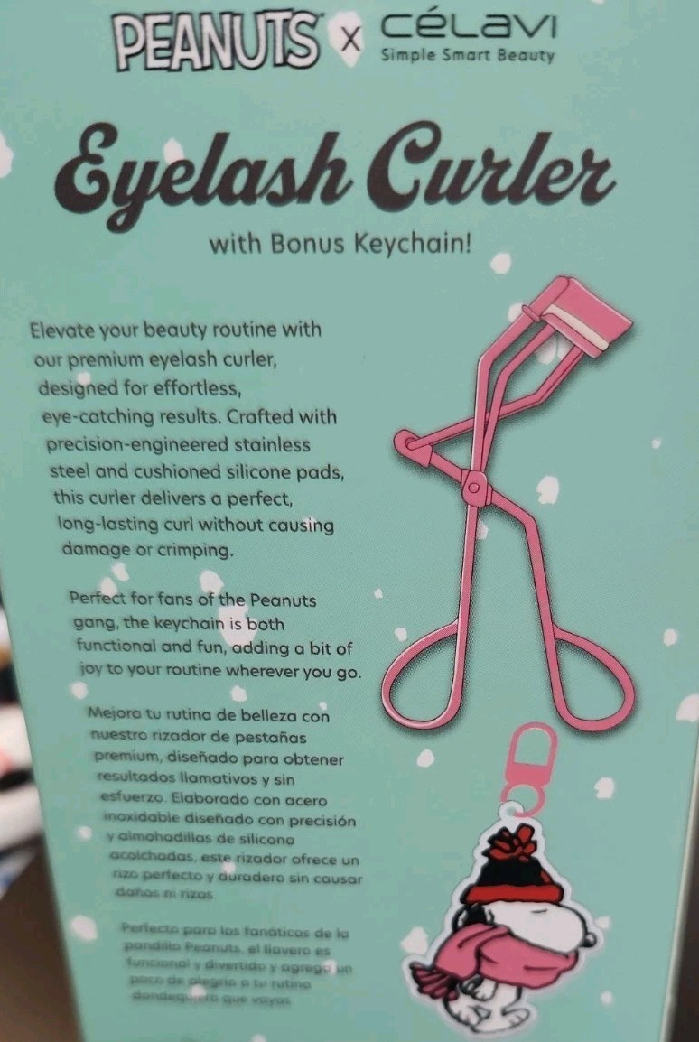Peanuts Snoopy Eyelash Curler W/ Charm