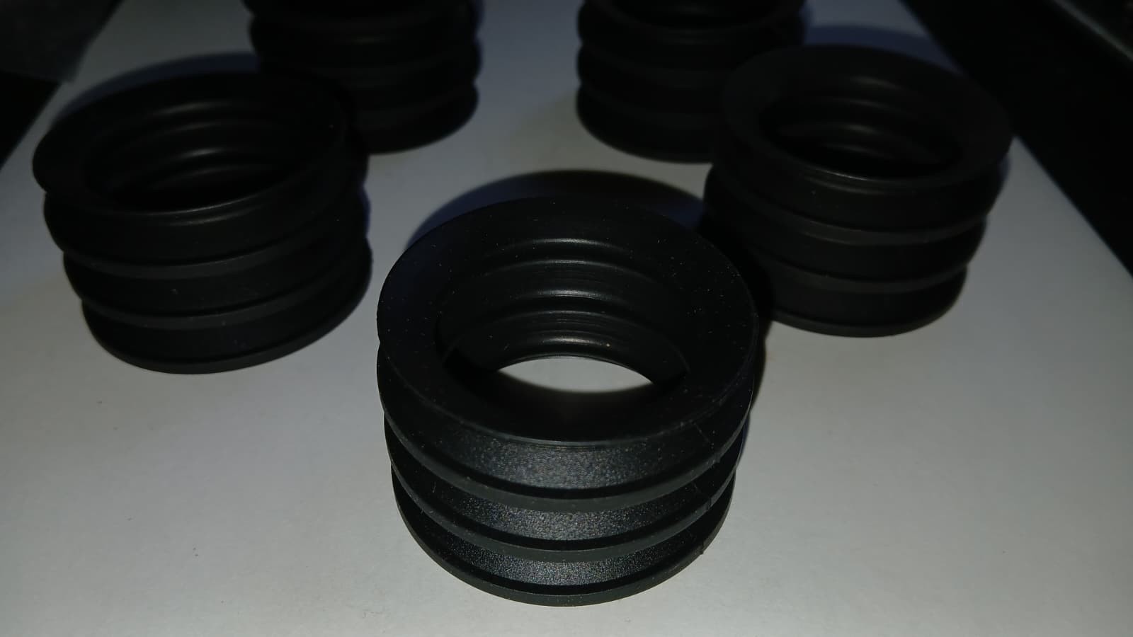 LOT OF 5  Fast Corp picker tips BLACK  NOS