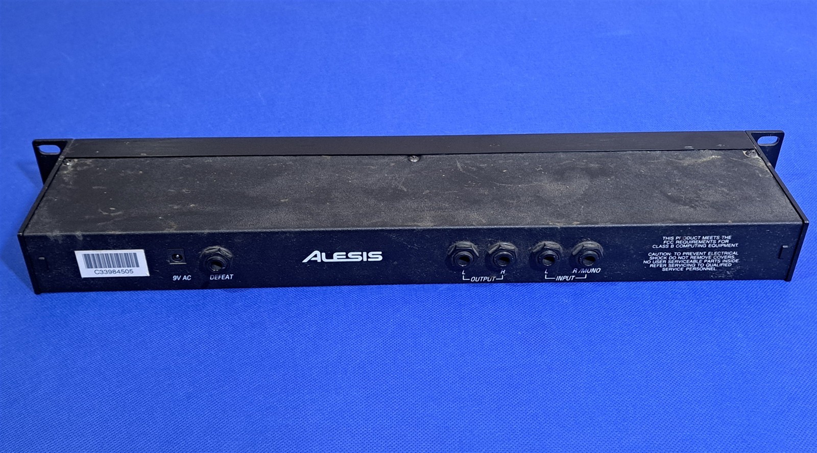 Alesis Microverb III 16 Bit Digital Reverb DELAY 256 Programs No AC Adapter