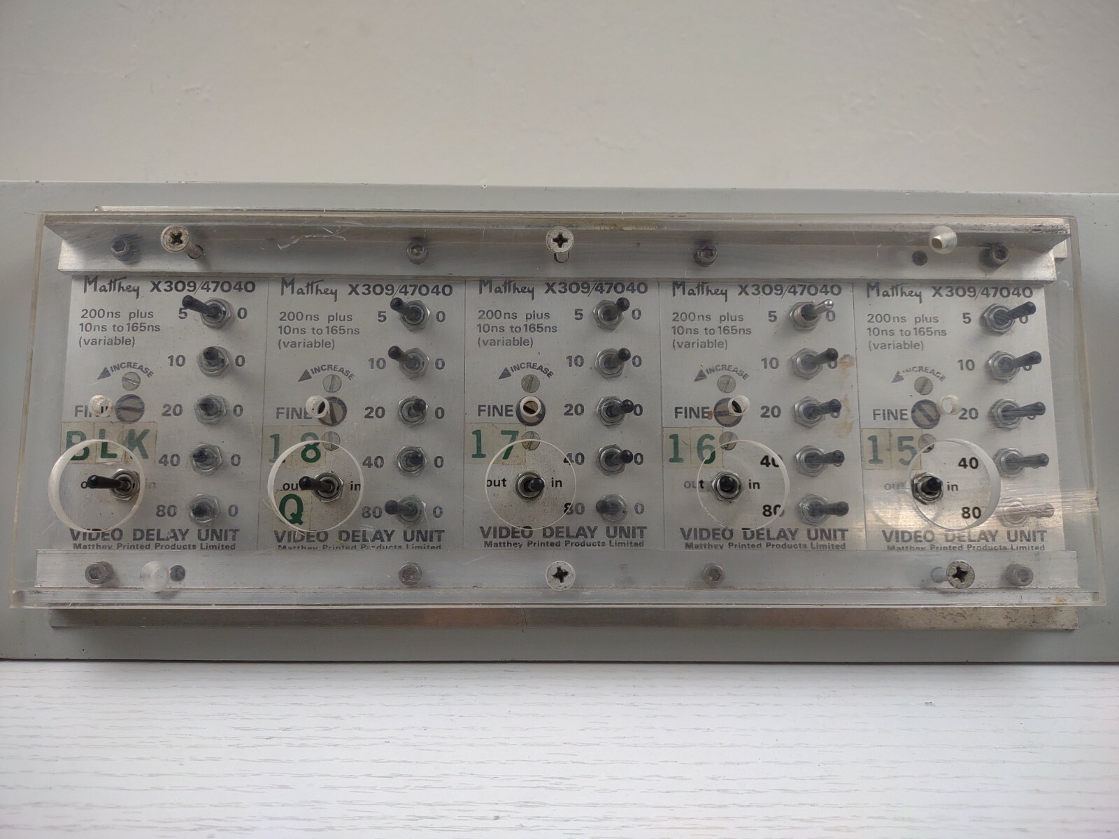 Matthey NV Video Delay X309/47040 75 BNC