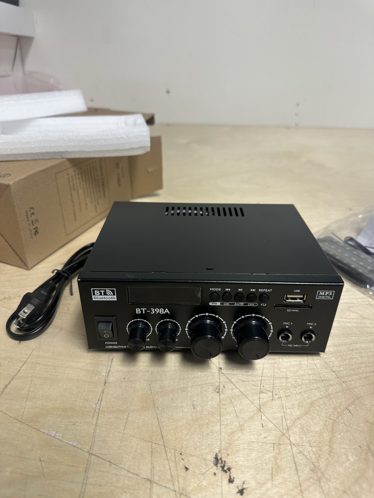 Romica Stereo Audio Amplifier, 2 Channel 450W x2 Bluetooth Used