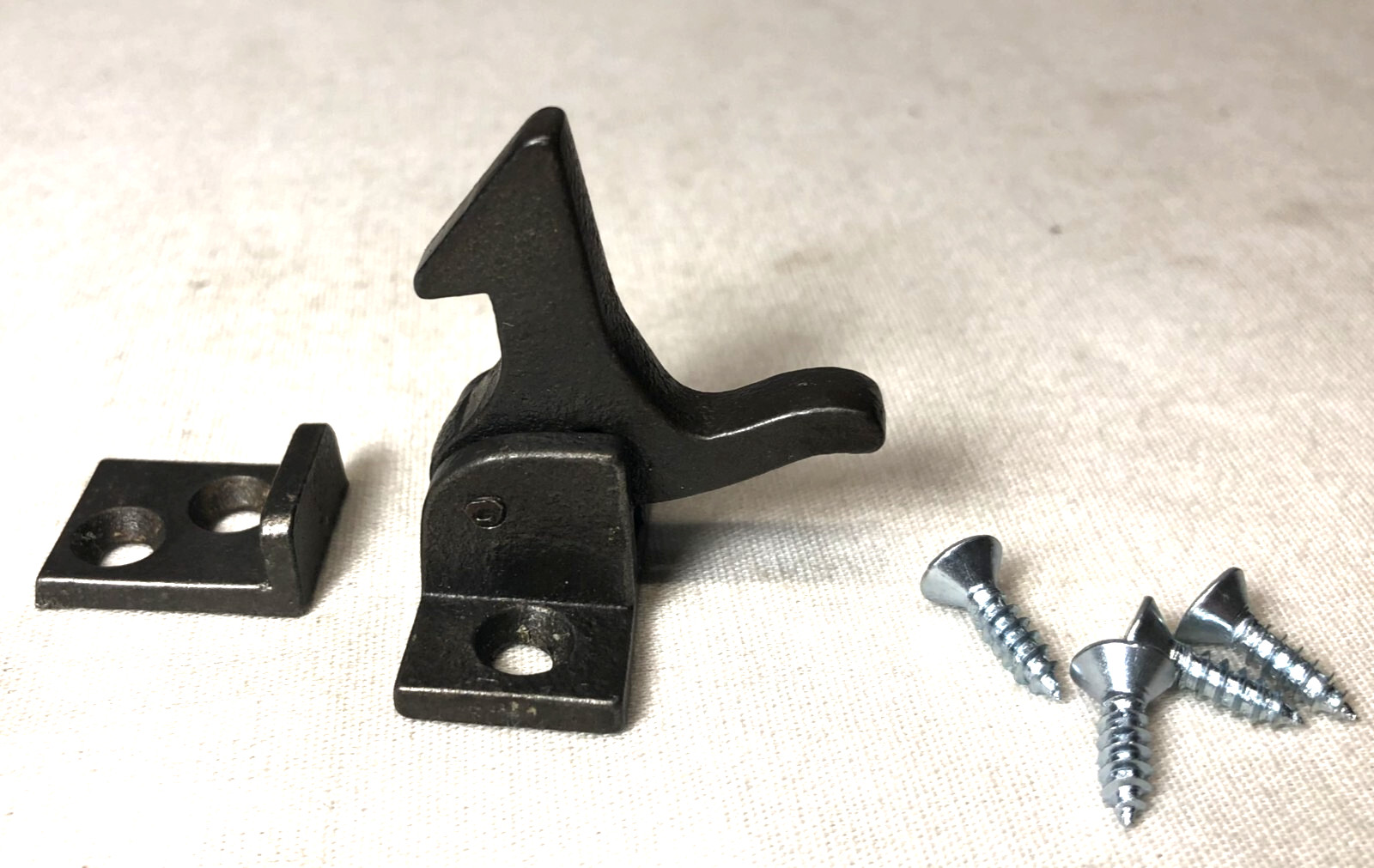 Cabinet Latch Rooster Cast Iron Antique Hoosier Vtg Hardware Cupboard Lock #i1