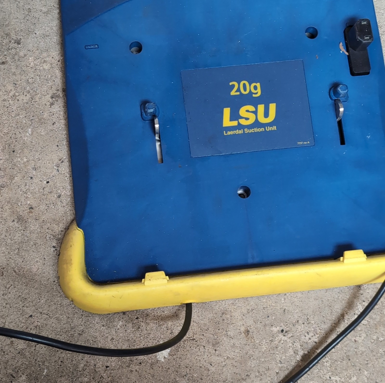 Laerdal LSU Wall Bracket with AC Power Cord 782610 Medical Mount