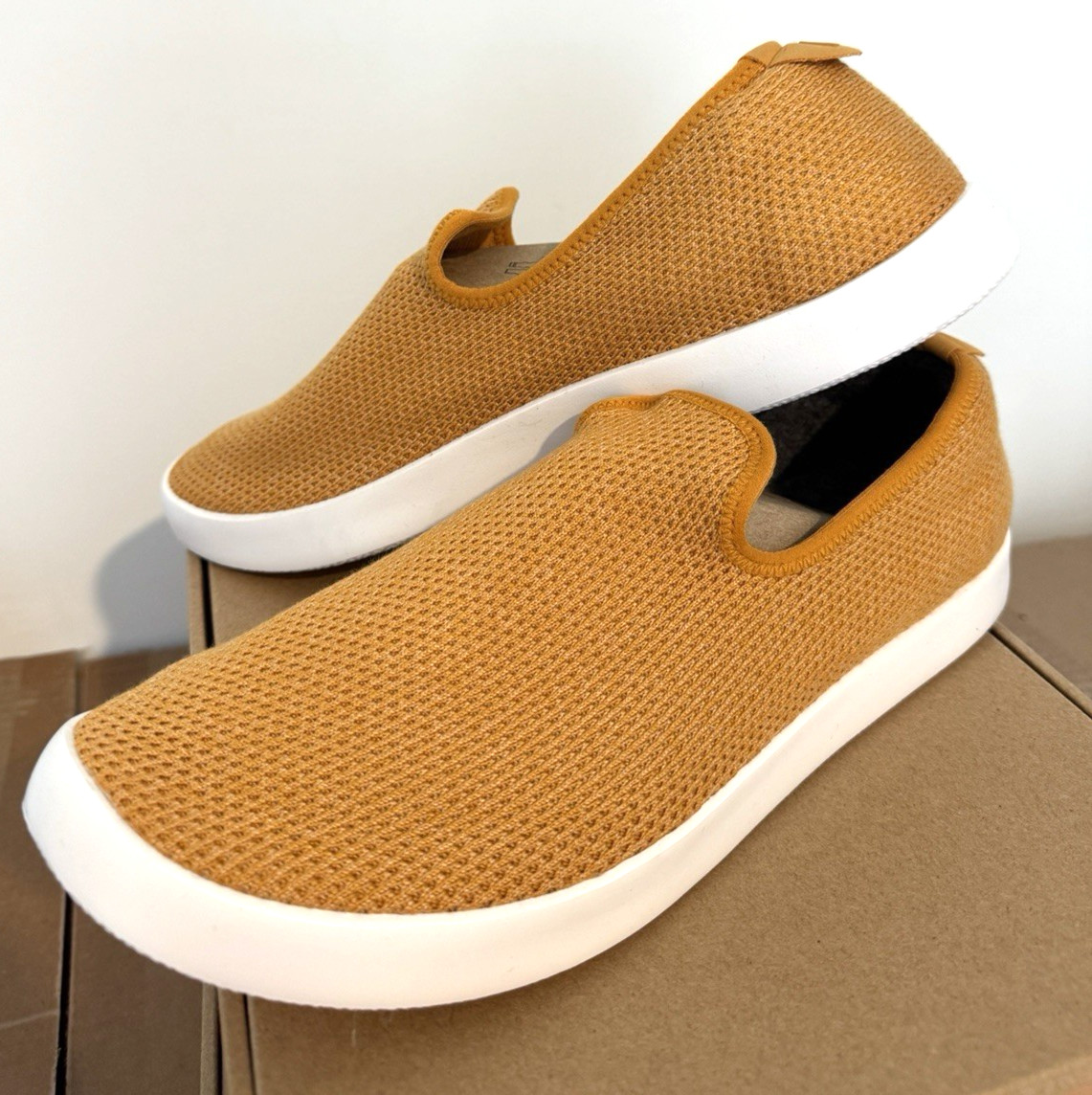 NEW ALLBIRDS TREE LOUNGER LUX HONEY SLIP ON LOAFER SHOES YELLOW MENS SIZE 11