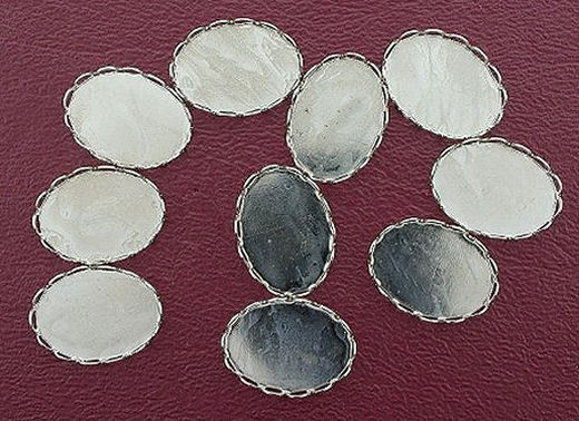 TEN 18X13 OVAL SILVER COLOR BEZEL LACE EDGE SETTING CF498
