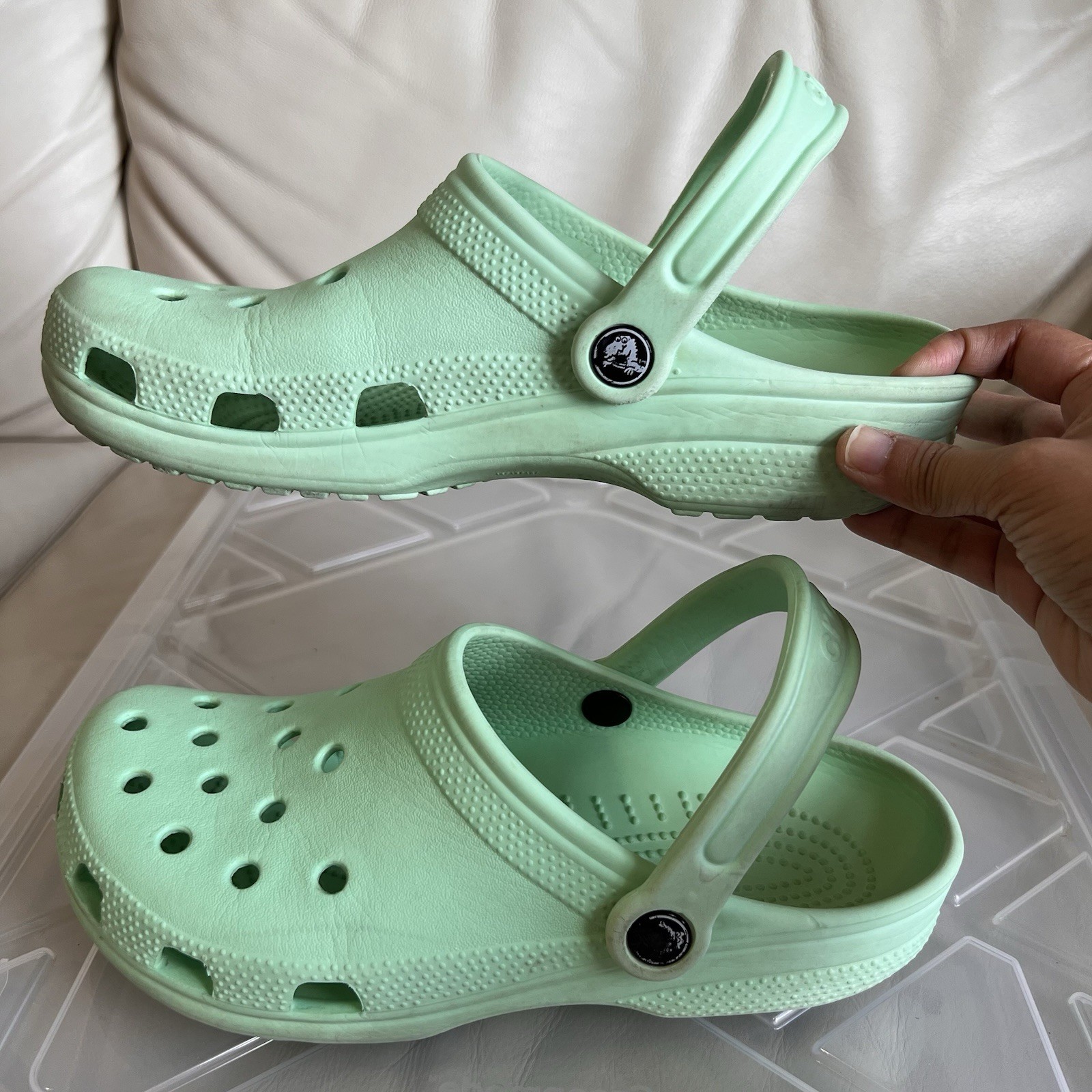 Crocs Classic Clog in Mint Green Size 7M 9W