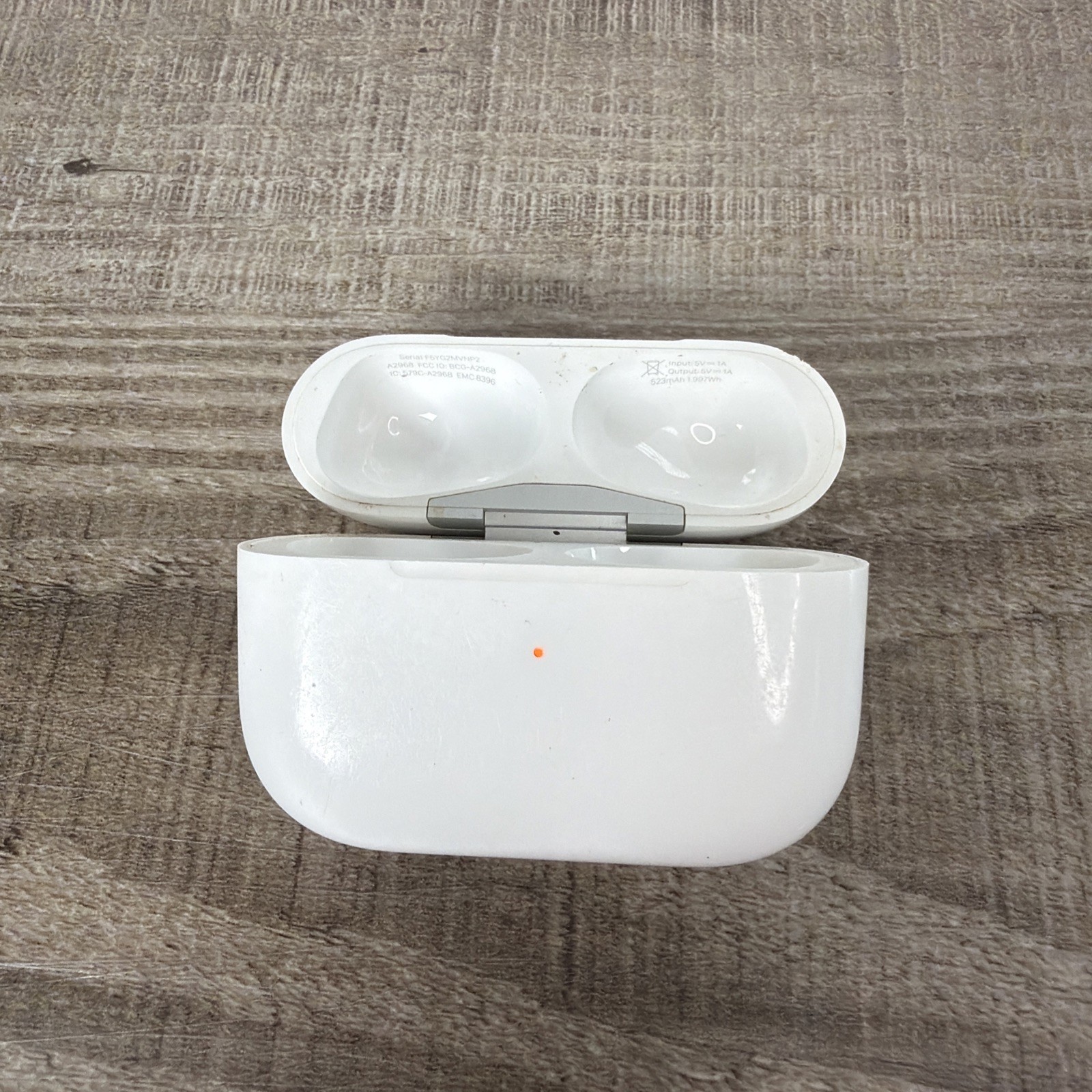 Charging Case Apple AirPods Pro Gen 2 A2968 with MagSafe USB-C