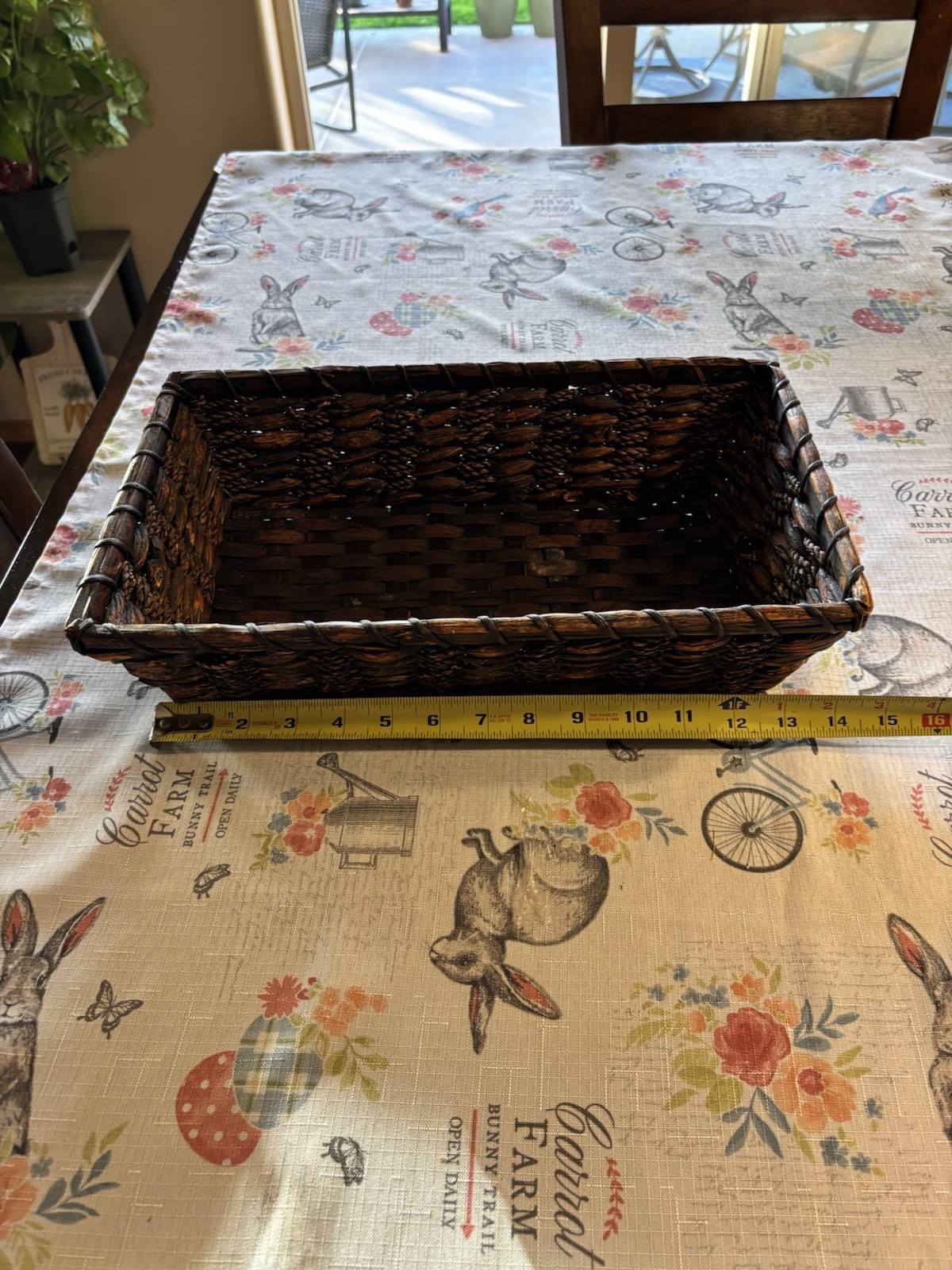 Rectangular woven basket