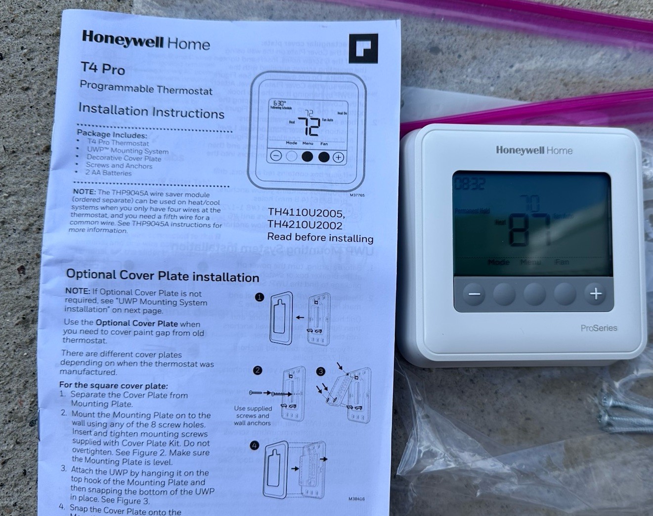 Honeywell T4 Pro Programmable Thermostat TH4110U2005/U