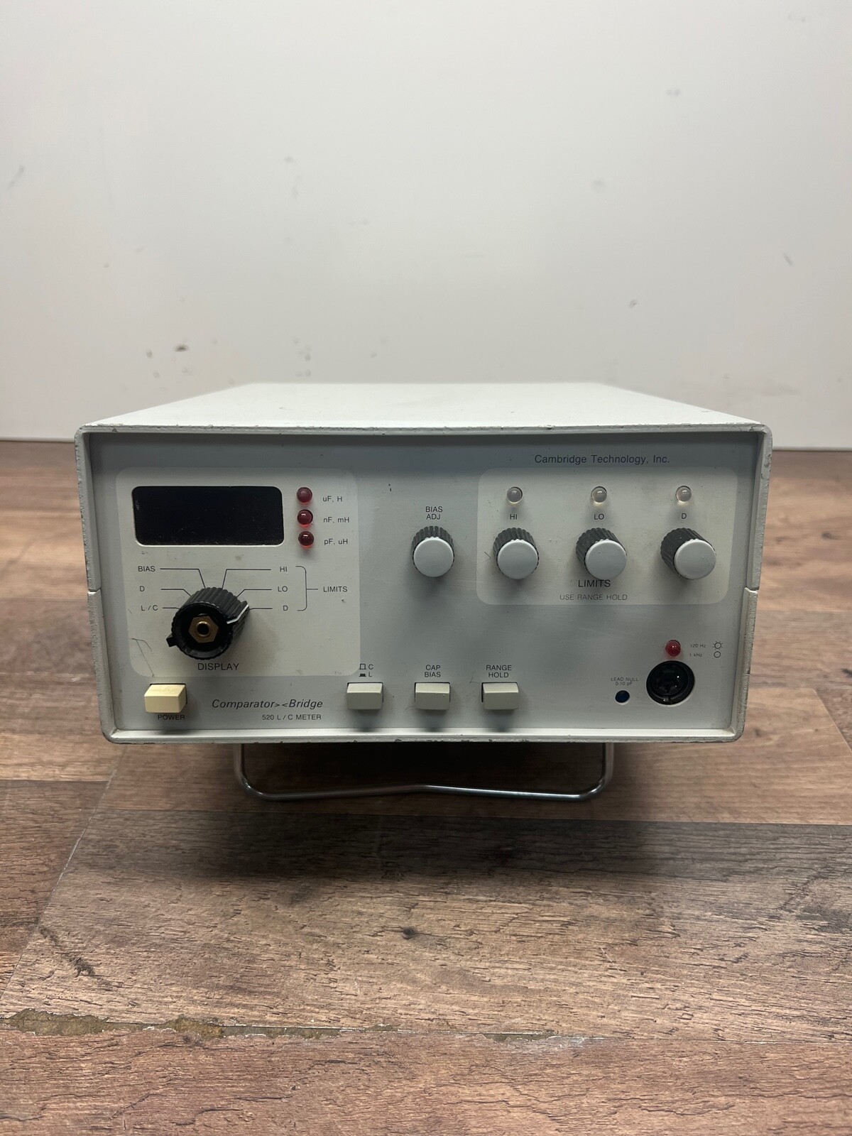 Cambridge Technology 520 Comparator Bridge