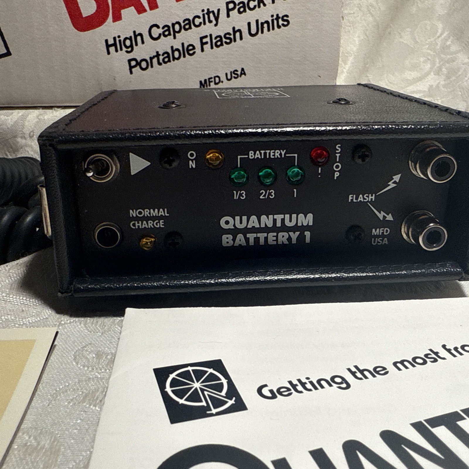 Quantum Instruments Quantum 1 Battery Hi Capacity Flash Strobe with case clip