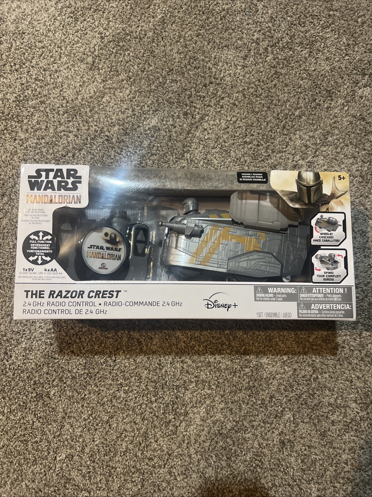 Star Wars The Mandalorian The Razor Crest Disney Remote Control Transport NEW!