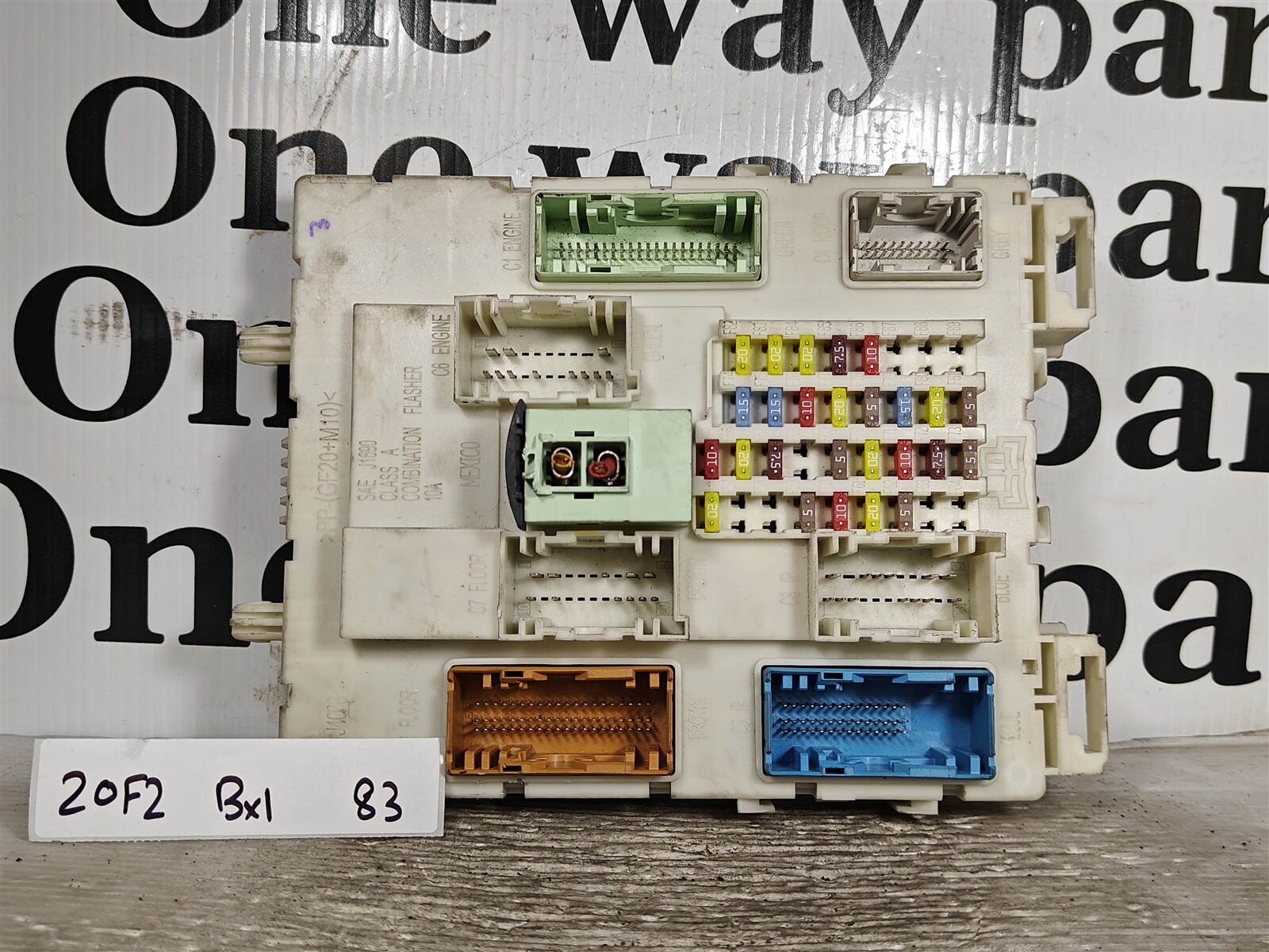 522442F01 Ford 2012 BCM Body Control Module Fuse Box Junction OEM 20F2 083 B1
