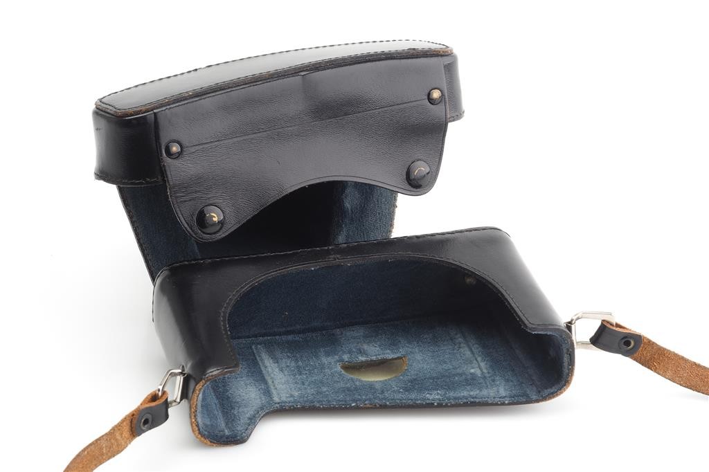 Leitz Leica M5 Everready Case With Strap