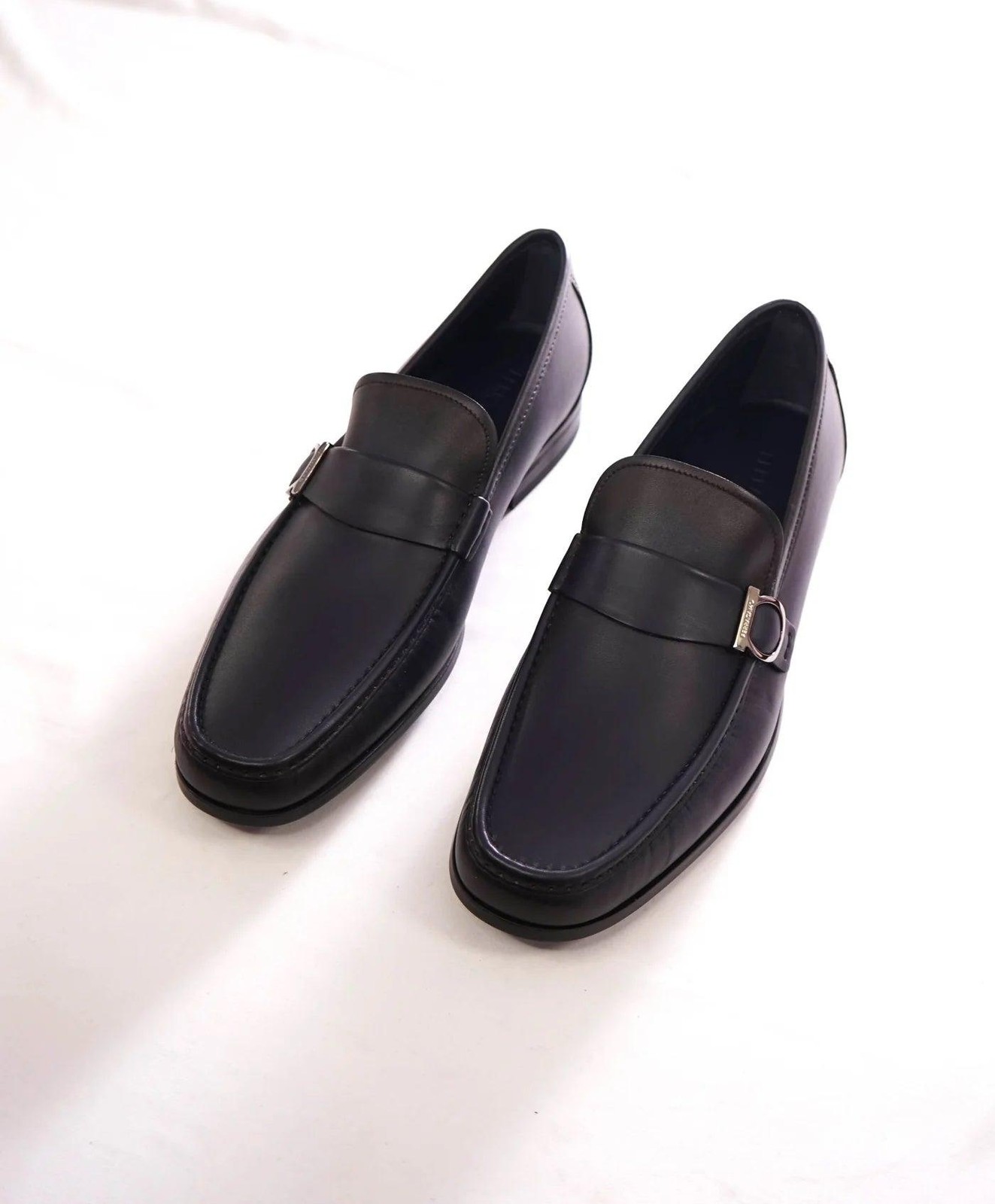 $850 FERRAGAMO - Midnight Blue Leather "DUOMO" Loafers - 12 E