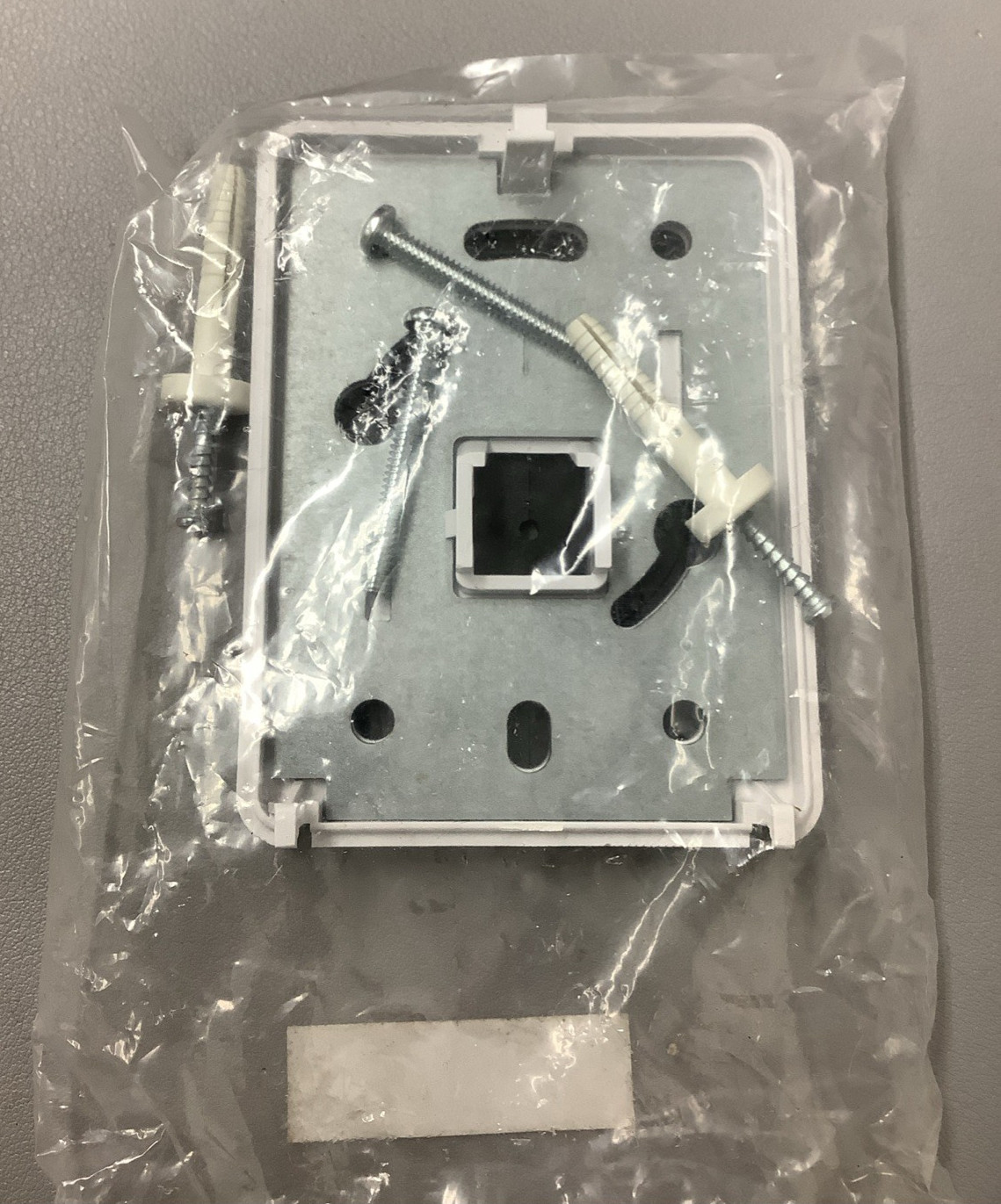 Siemens 540-670B Electronic Room Temperature Sensor (b468)