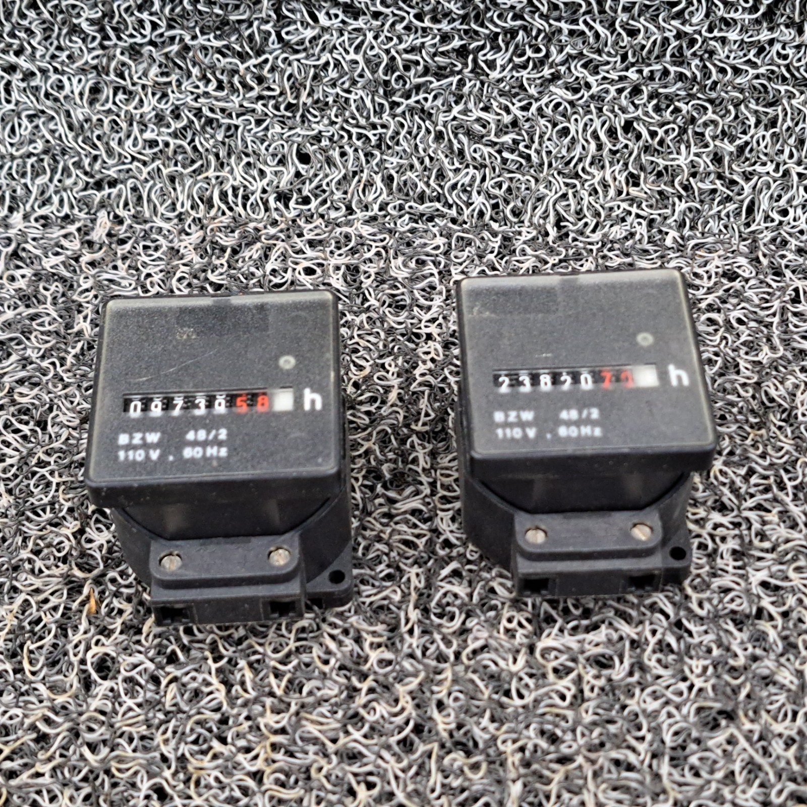BZW48/2, Hour Meter Counter. 110V. Made in West Germany