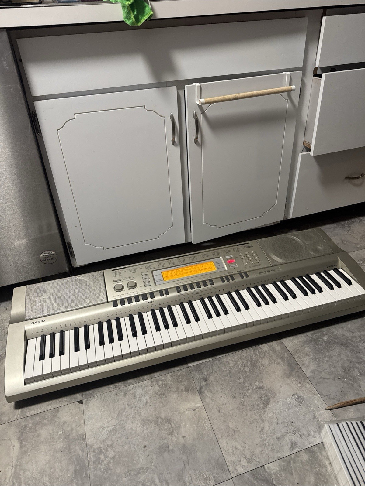 Casio WK-200 Gray Portable Touch 76-Key Workstation Electronic Keyboard Tested