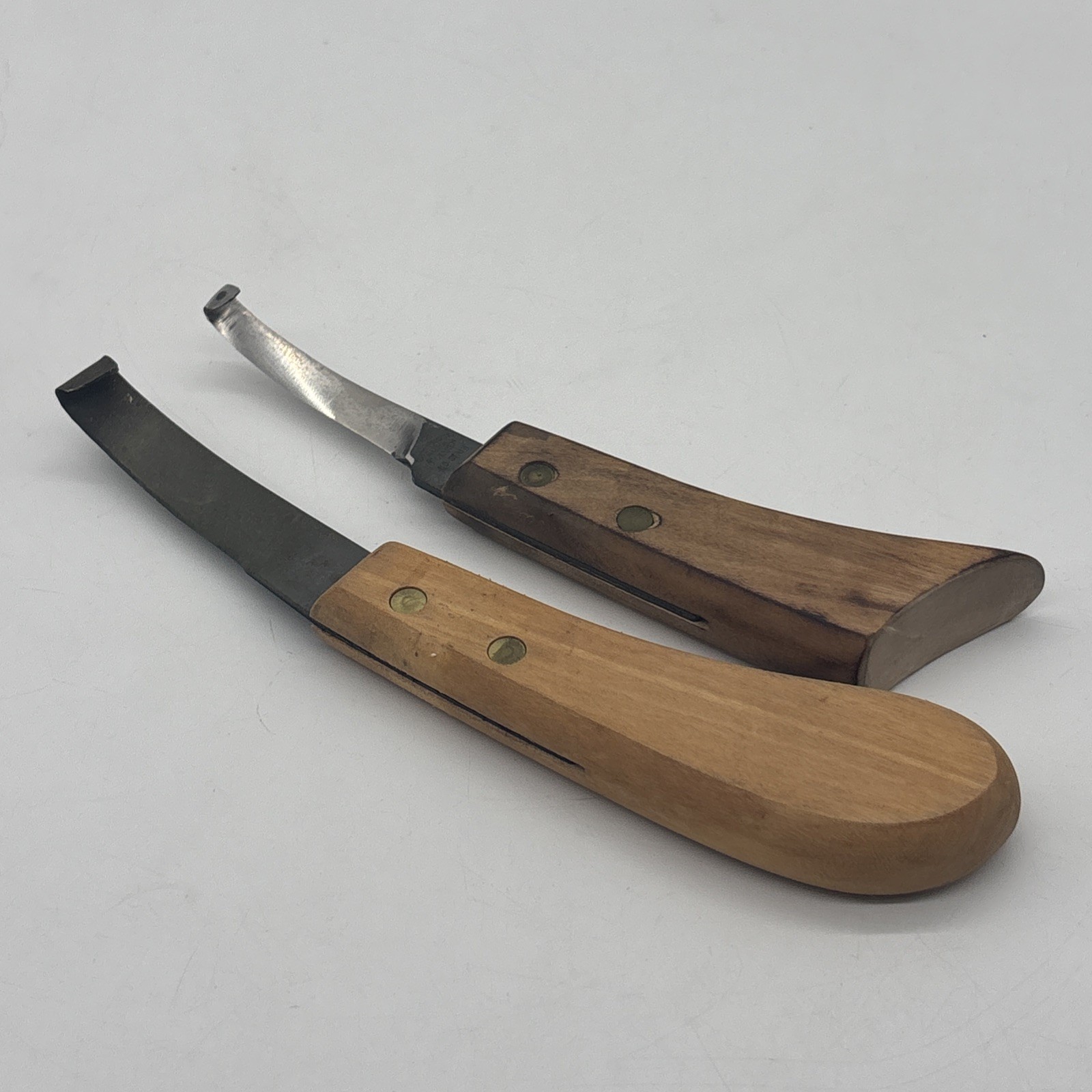Set of 2 Vintage Erik Frost Mora Curved Hook Wood Carving Knives - 171 & 180
