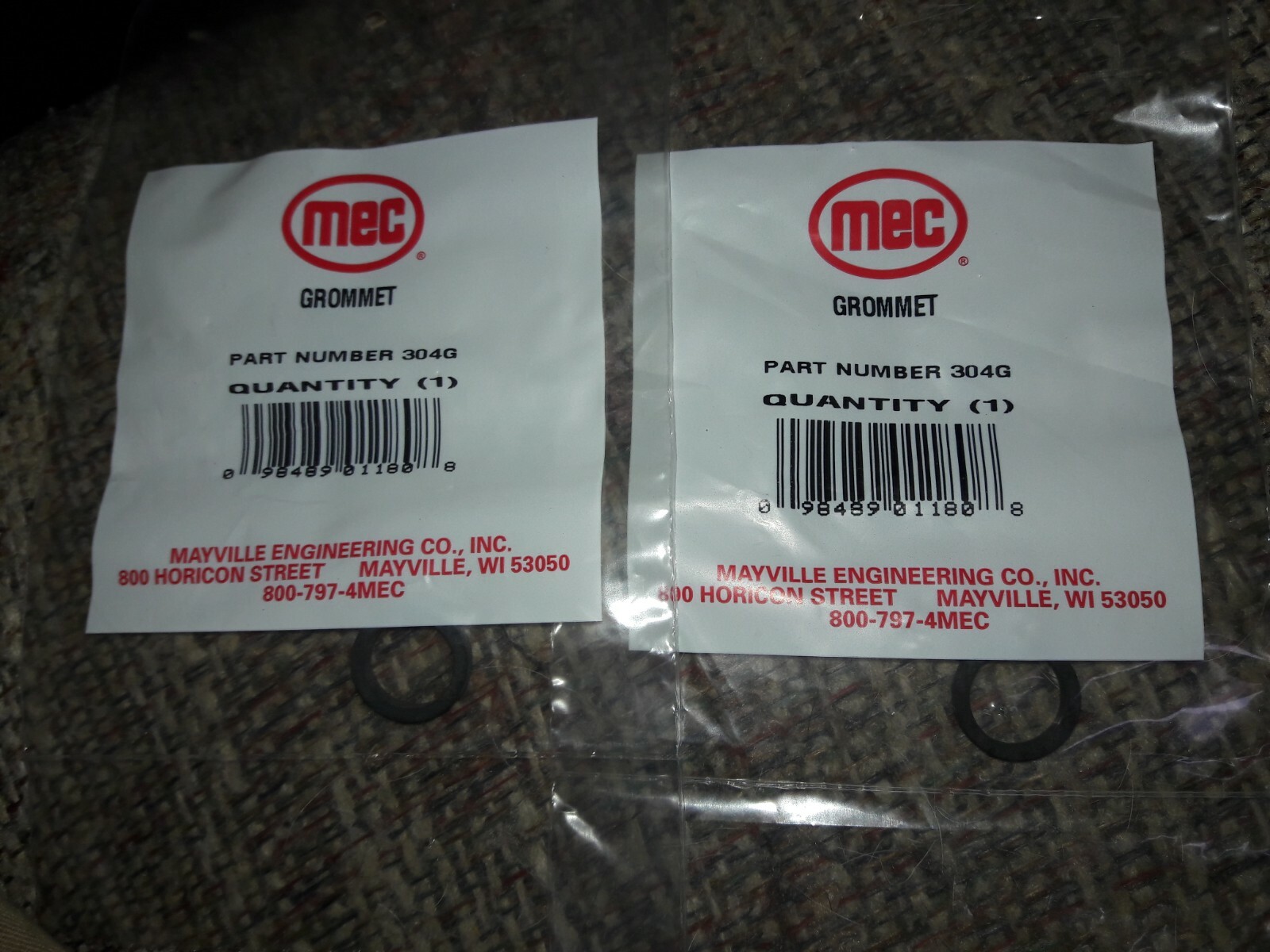 2 NEW GENUINE MEC BRAND rubber grommet 304G reloader skeet shooting trapshooting