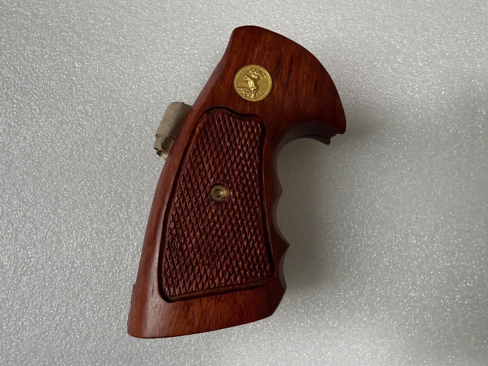 Open back Grip For Colt Python grips (I, E fr ame), Checkered Hard wood gold med