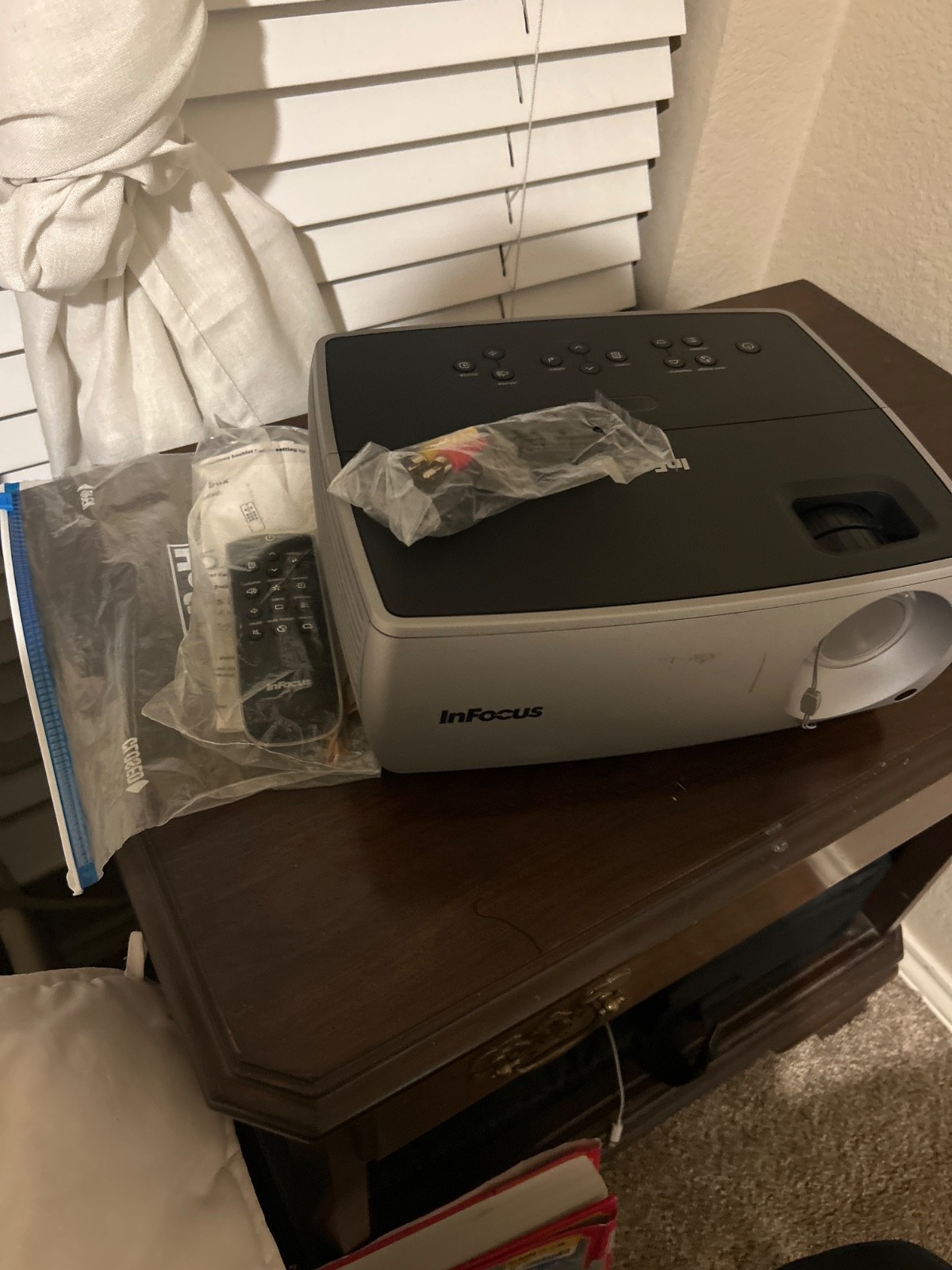 InFocus IN2104 DLP Projector 2500